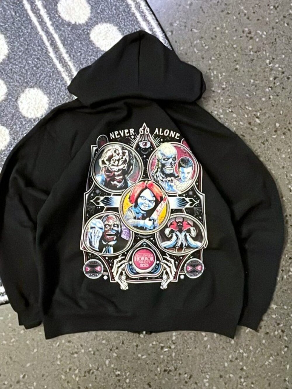 Universal Studios Halloween Horror Nights Hoodie Black L